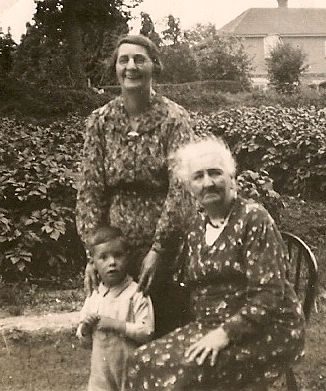 Ellen Lilian 1940s