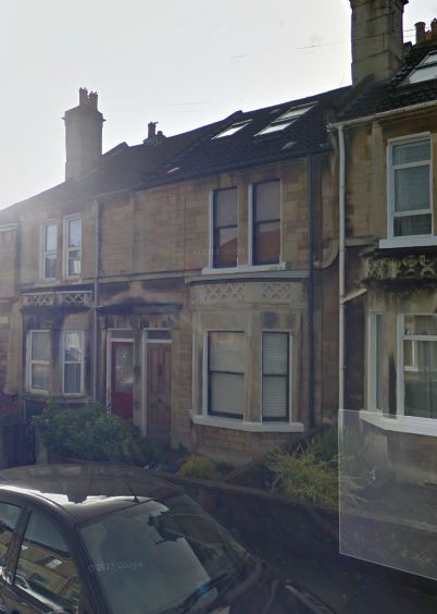 15 Lyndhurst Road